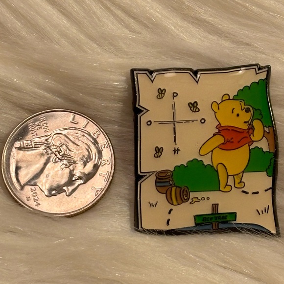 Disney Winnie the Pooh Map Winnie Loungefly Pin - Picture 2 of 3